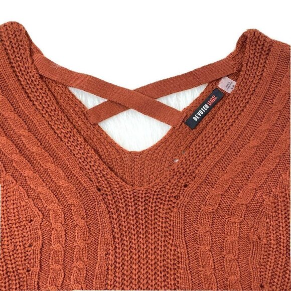 Devoted Luxury Apparel Small L/S V-Neck Sweater - Picture 3 of 6